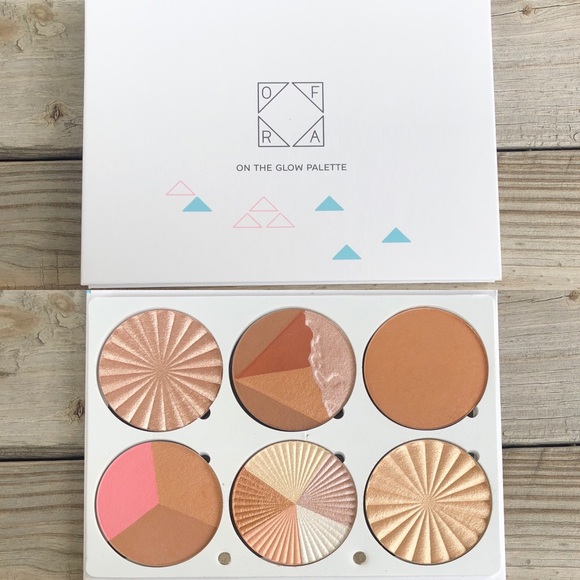 OFRA COSMETICS On The Glow Highlighter & Face Pro Palette - Picture 1 of 7